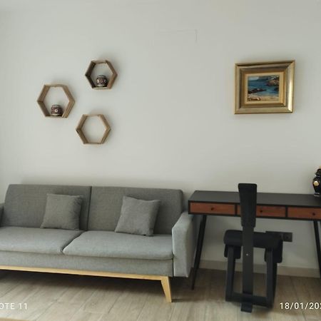 Estudio D'Paco Callosa de Ensarriá Esterno foto